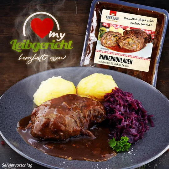 Müller Rinderrouladen in Bratensauce, serviert mit Kartoffeln und Rotkohl auf einem Teller als Serviervorschlag